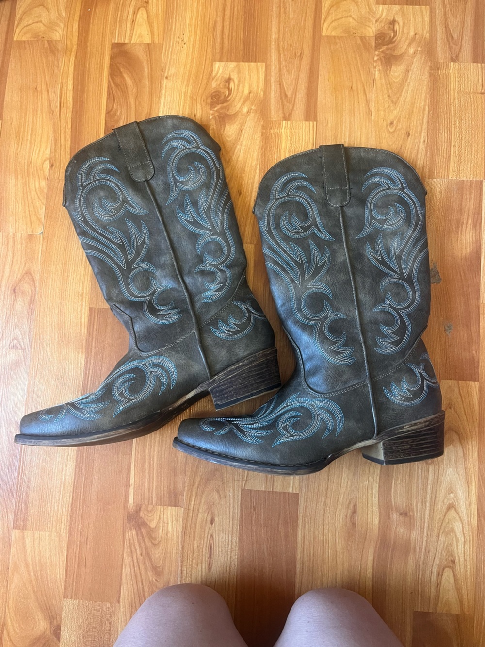 Roper Women's Brown Western Boots with Blue Stitching